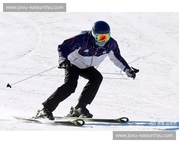 摔跤任意球：跨界运动的激情新解